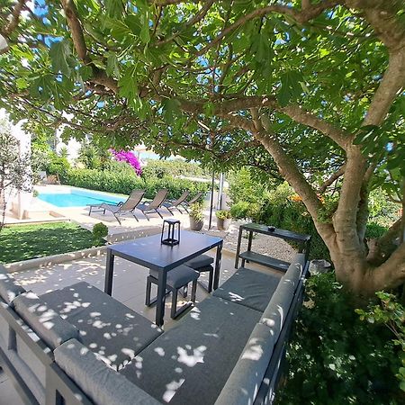 Paulina Harmony Rooms Seget Vranjica Exterior foto